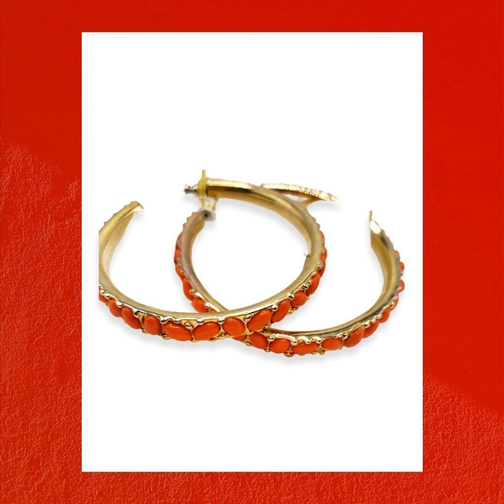 Large Golden Hoop - Picture 4 of 4